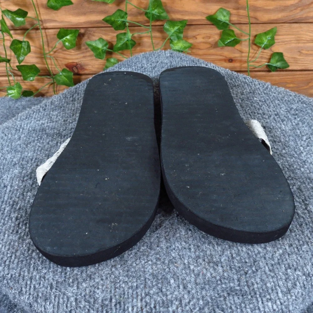 Yellow Box Soleil Women Flip Flop Size 8.5 Casual Summer Platform Black Silver - Picture 6 of 6